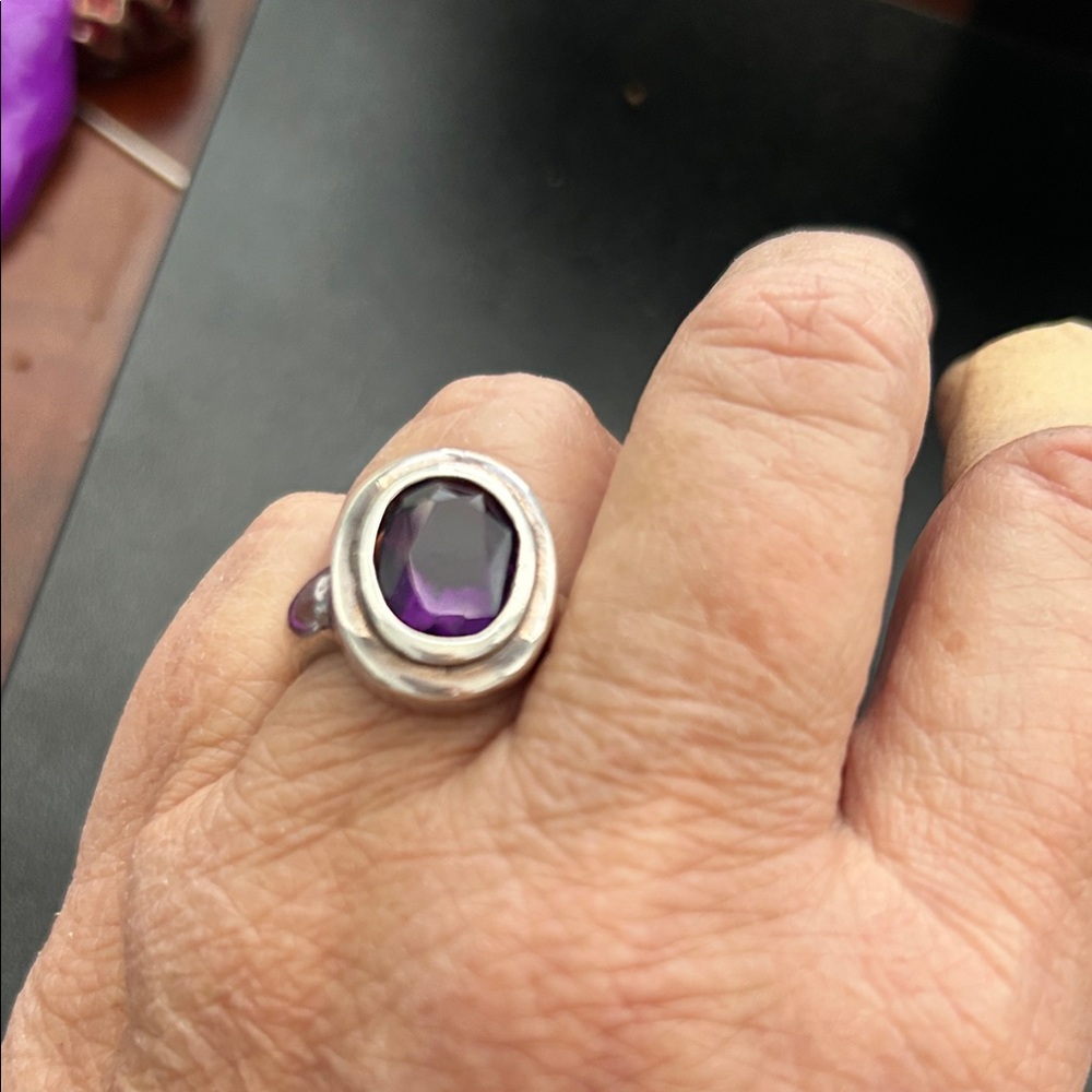 Elegant Sterling  and Purple amethyst   Ring size 8